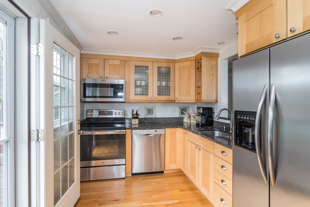 23 Jarr Brook Road Holliston, MA 01746 - Photo 5 of 24 Gallery Image 5