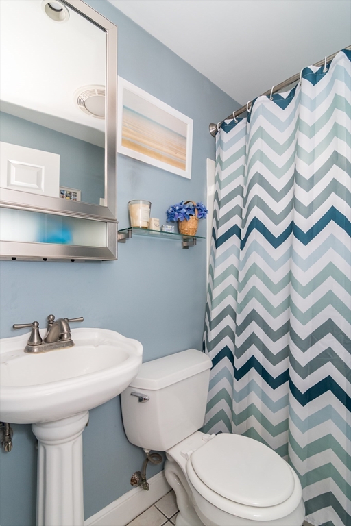 23 Jarr Brook Road Holliston, MA 01746 - Photo 9 of 24 Gallery Image 9