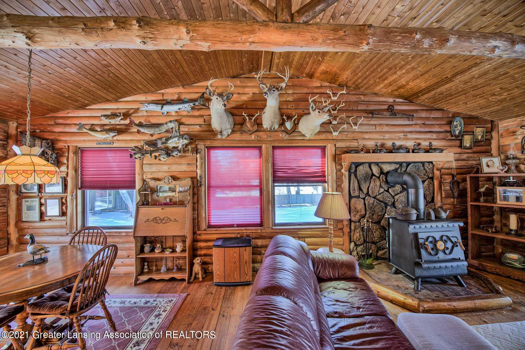 7677 Lyons Road Portland, MI 48875 - Photo 13 of 45 Dining