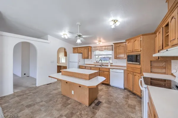 $449,900 | 5461 Navajo Boulevard, Pahrump, NV 89061