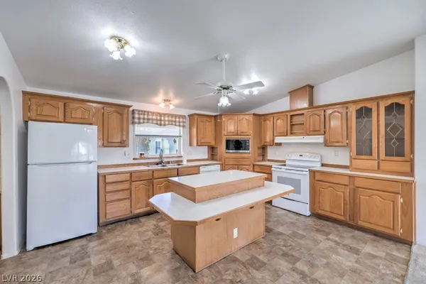 $449,900 | 5461 Navajo Boulevard, Pahrump, NV 89061