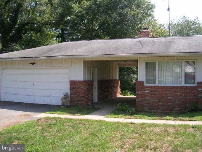 8703 Windsor Mill Road Windsor Mill, MD 21244 - Photo 19 of 30 2 Car Garage and Breeze Way
