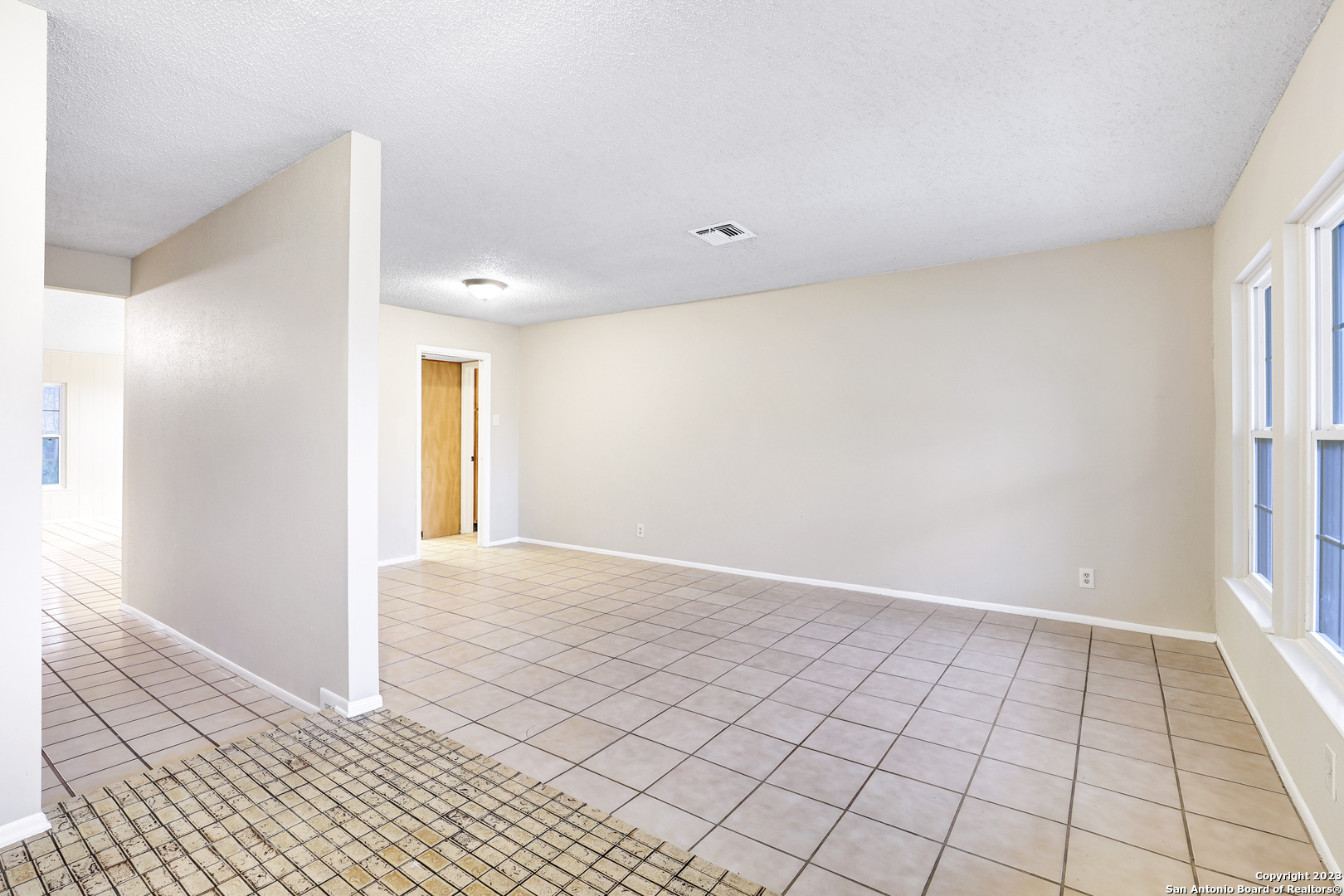 8138 Raritan Street San Antonio, TX 78254 - Photo 2 of 26