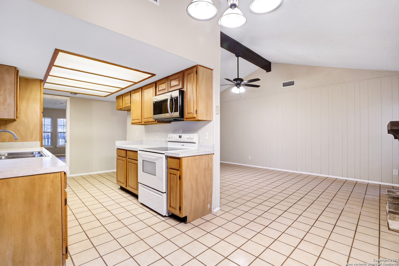 8138 Raritan Street San Antonio, TX 78254 - Photo 10 of 26
