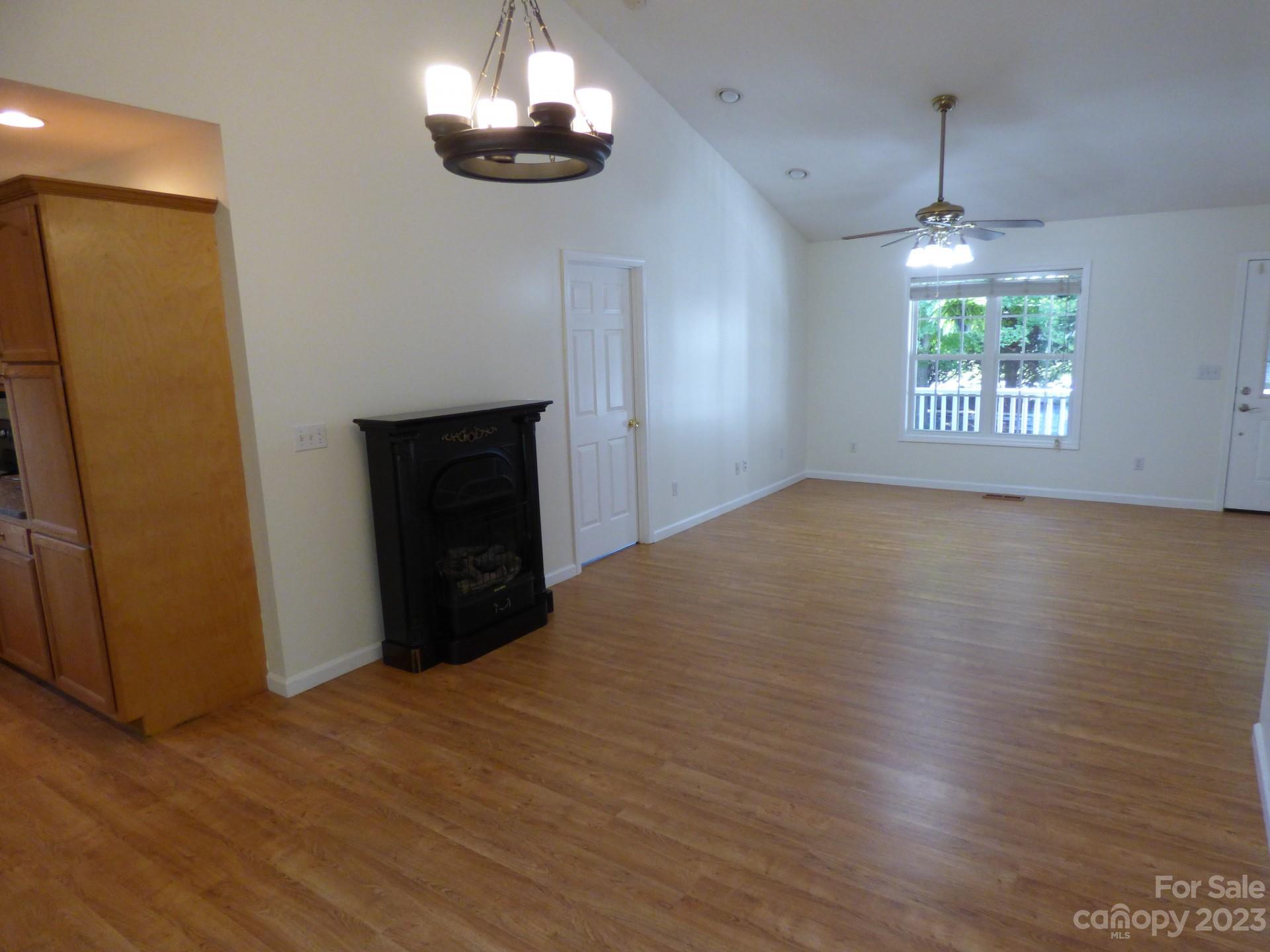 74 Justice Ridge Road Candler, NC 28715 - Photo 9 of 24 Gallery Image 9