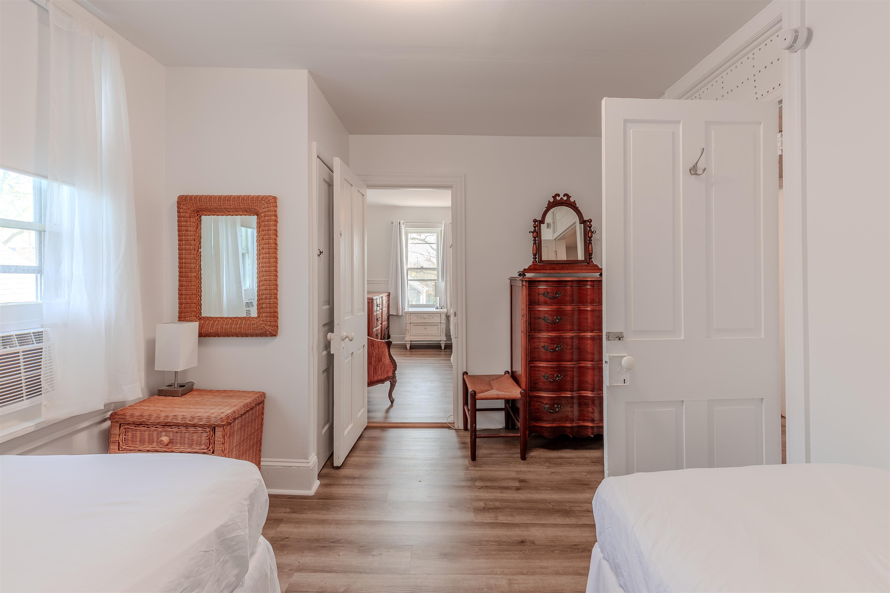 127 3rd West Cape May, NJ 08204 - Photo 4 of 40