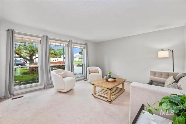 $689,900 | 11842 Tioga Street, Boise, ID 83709