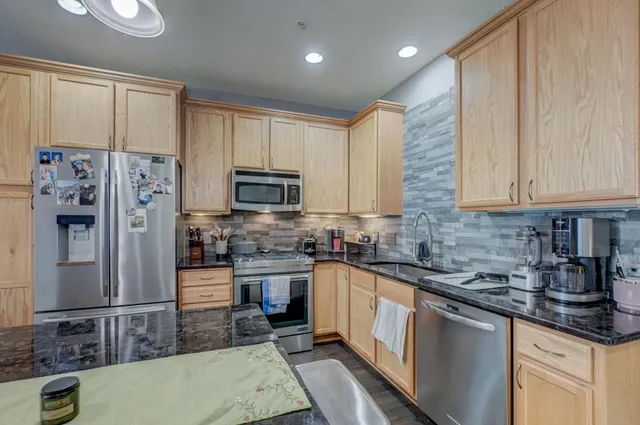 $290,000 | 4675 Victor Path, Unit 6, Hugo, MN 55038