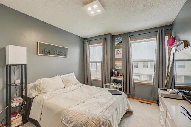 $290,000 | 4675 Victor Path, Unit 6, Hugo, MN 55038