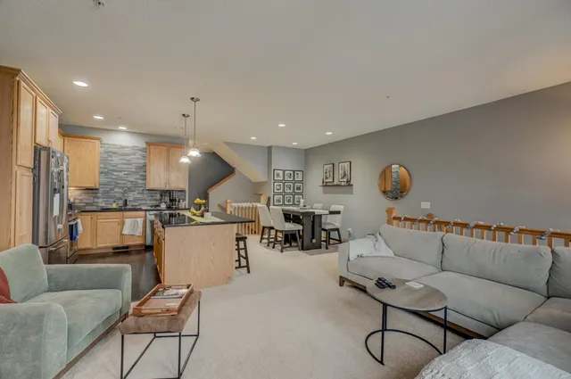 $290,000 | 4675 Victor Path, Unit 6, Hugo, MN 55038