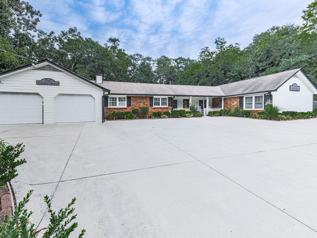 front view of house with a yard
