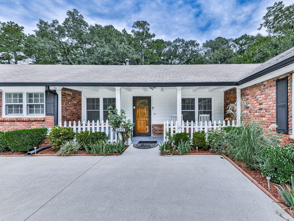 3605 Shallowford Road Marietta, GA 30062 - Photo 3 of 42 front view of a house with a yard