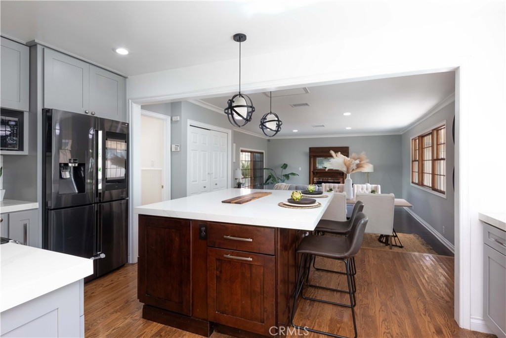 474 East 44th Circle Long Beach, CA 90807 - Photo 11 of 31