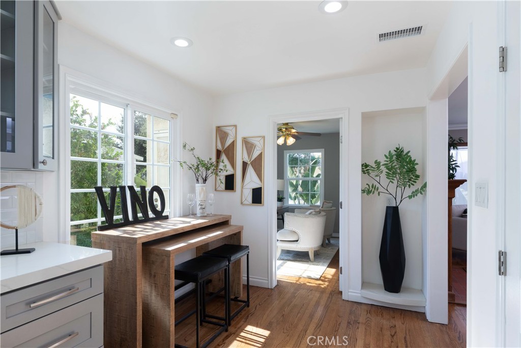 474 East 44th Circle Long Beach, CA 90807 - Photo 12 of 31