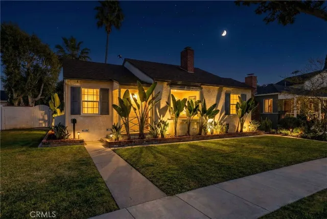 $1,100,000 | 474 East 44th Circle, Long Beach, CA 90807