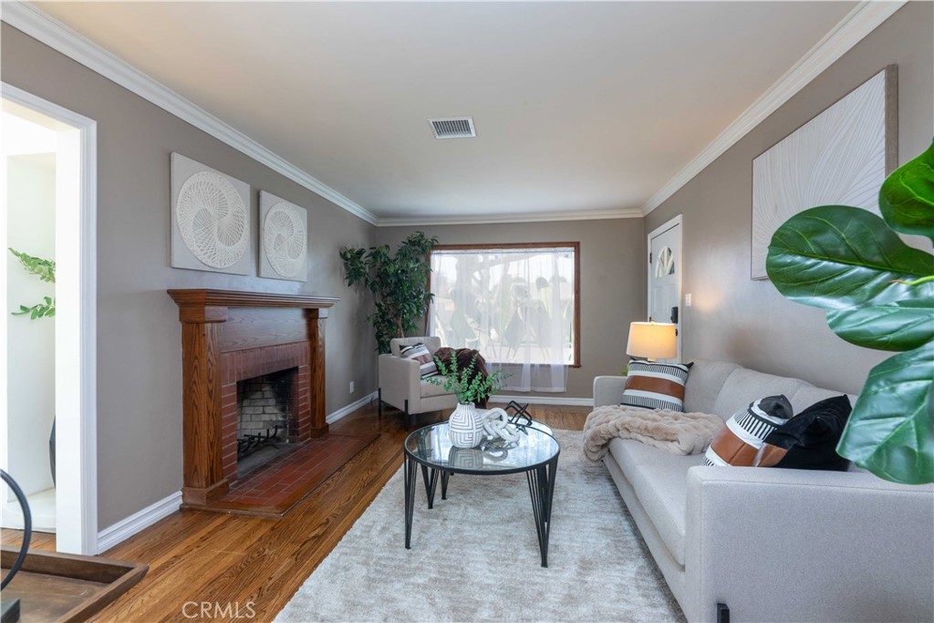 474 East 44th Circle Long Beach, CA 90807 - Photo 8 of 31