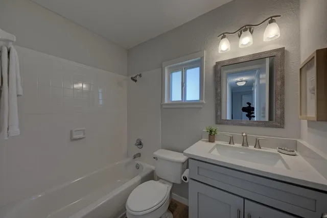 $475,000 | 3206 Barnsley Drive, Austin, TX 78745