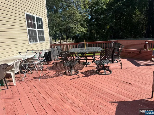 $799,000 | 30 Goldfinch Road, Jackson, NJ 08527