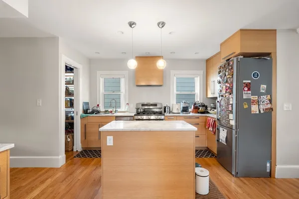 $5,000 | 8 Seven Pines Avenue, Unit 2, Cambridge, MA 02140