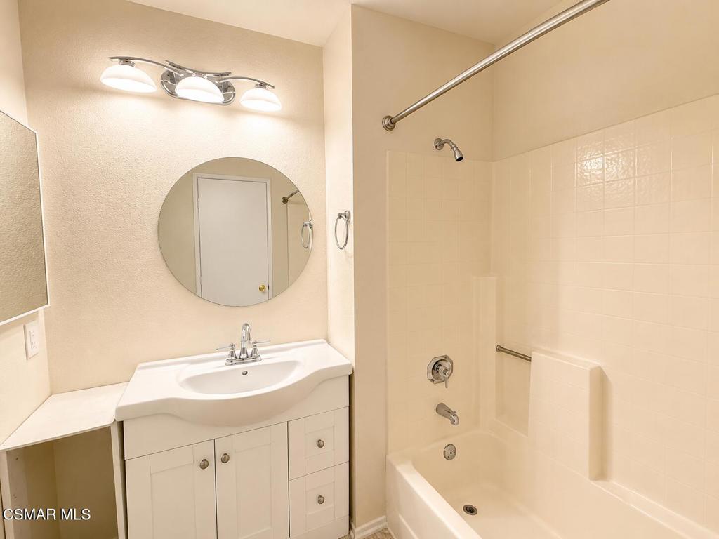 2762 Erringer Road, Unit 15 Simi Valley, CA 93065 - Photo 17 of 23