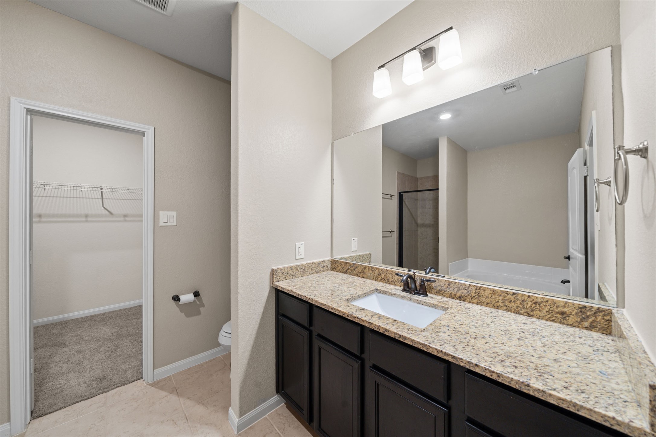 8985 Oval Glass Street Conroe, TX 77304 - Photo 17 of 37