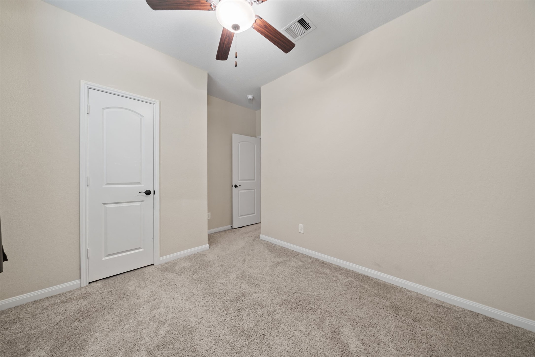 8985 Oval Glass Street Conroe, TX 77304 - Photo 21 of 37