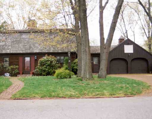 39 Silver Birch Road Warwick, RI 02888 - Photo 1 of 1 Exterior Front.