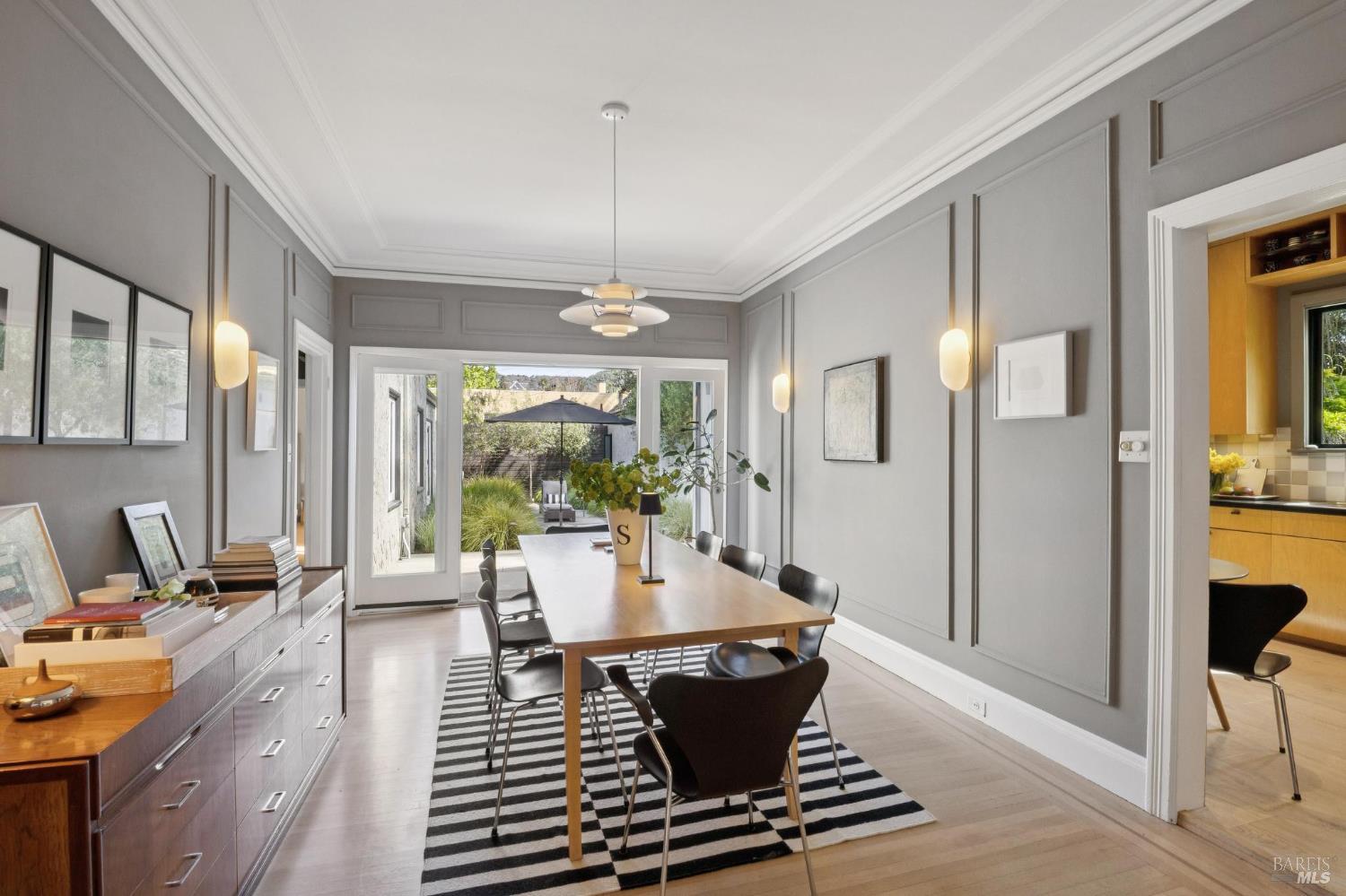 22 Clyde Avenue San Rafael, CA 94901 - Photo 11 of 66