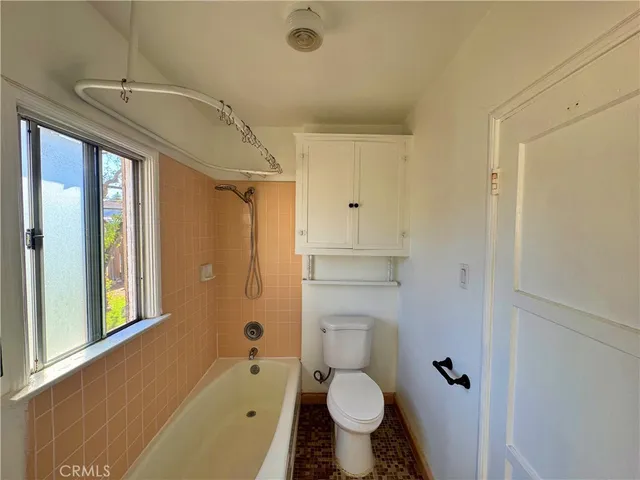 $1,949 | 1852 260th Street, Lomita, CA 90717