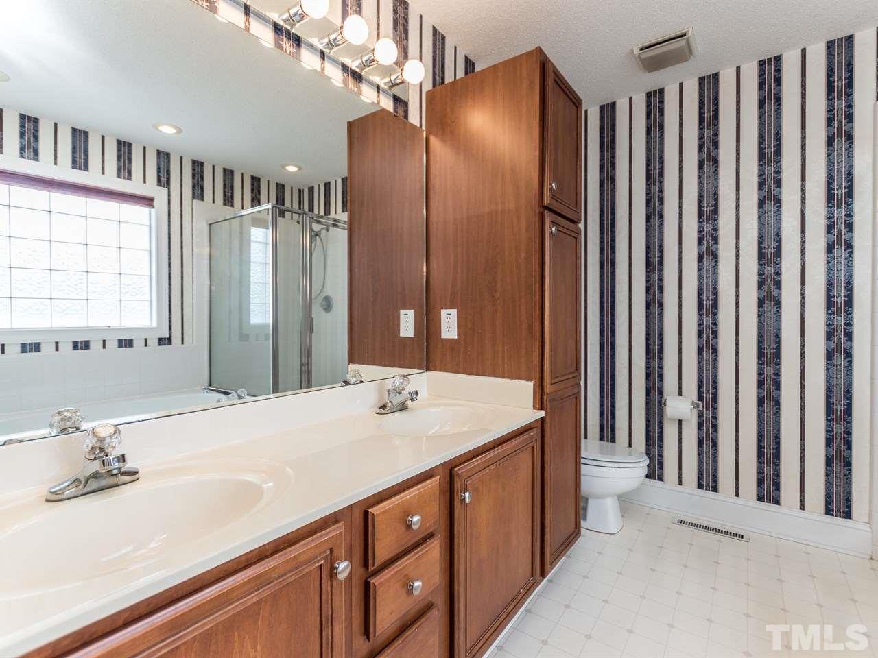 9118 Raleigh Road Benson, NC 27504 - Photo 15 of 24 Gallery Image 15