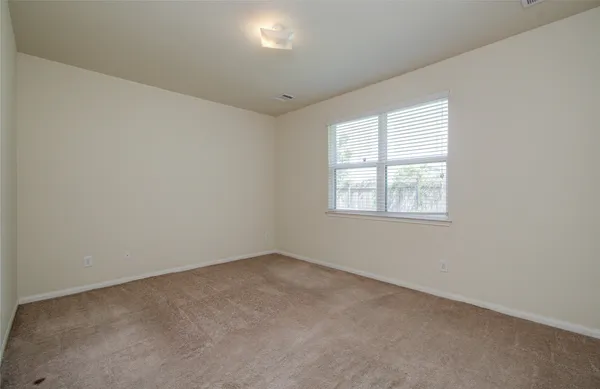 $2,100 | 10410 Solitude Way, Houston, TX 77044