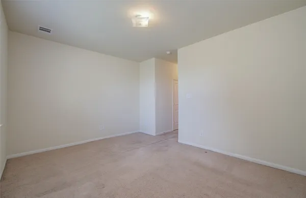 $2,100 | 10410 Solitude Way, Houston, TX 77044