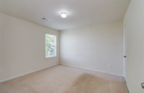 $2,100 | 10410 Solitude Way, Houston, TX 77044