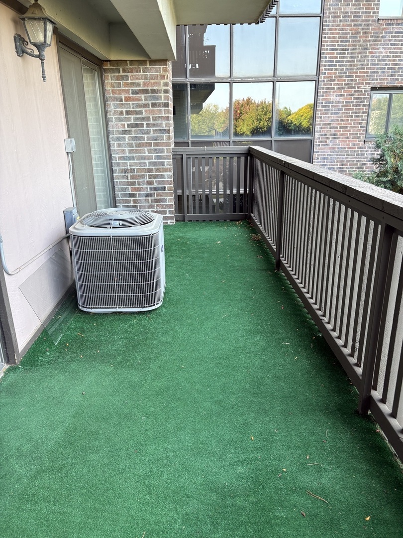 920 Vose Drive, Unit 304 Gurnee, IL 60031 - Photo 15 of 20