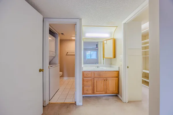 $195,000 | 920 Vose Drive, Unit 304, Gurnee, IL 60031