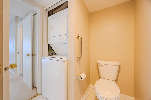 $195,000 | 920 Vose Drive, Unit 304, Gurnee, IL 60031