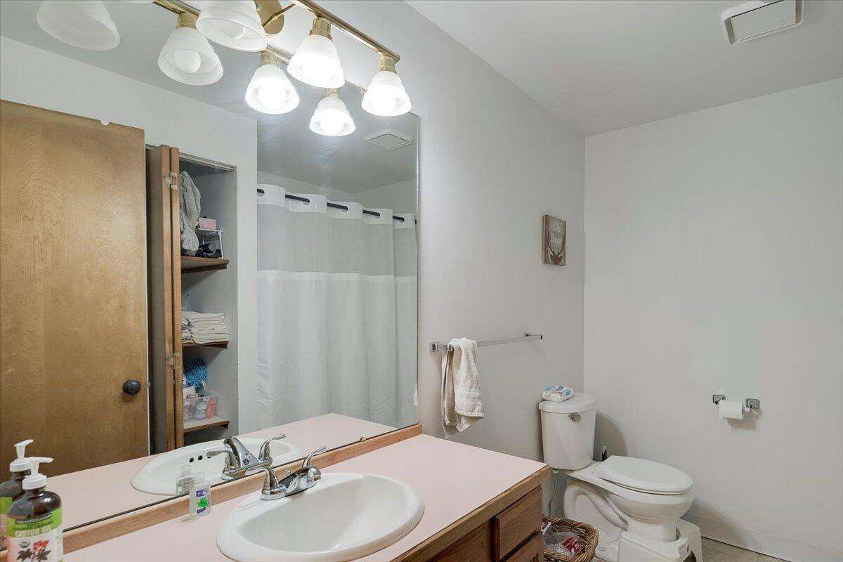 549 Martingale Road Prineville, OR 97754 - Photo 17 of 23 18-549 Martingale Rd, Prineville-18