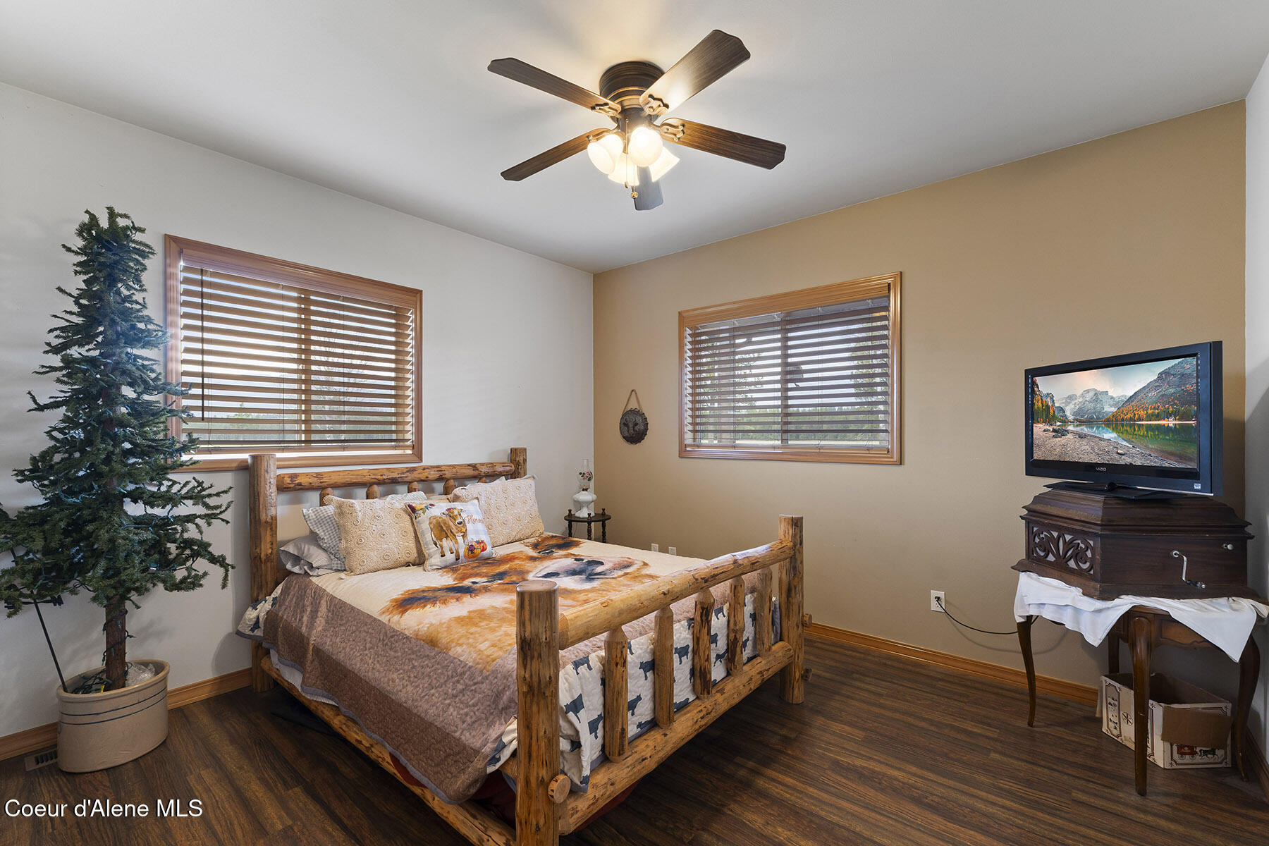 135 Honeysuckle Road Bonners Ferry, ID 83805 - Photo 15 of 28 Third Bedroom Retreat