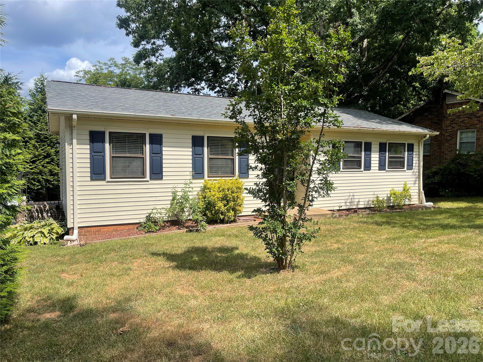 1238 12th Street Northeast Hickory, NC 28601 - Photo 1 of 16