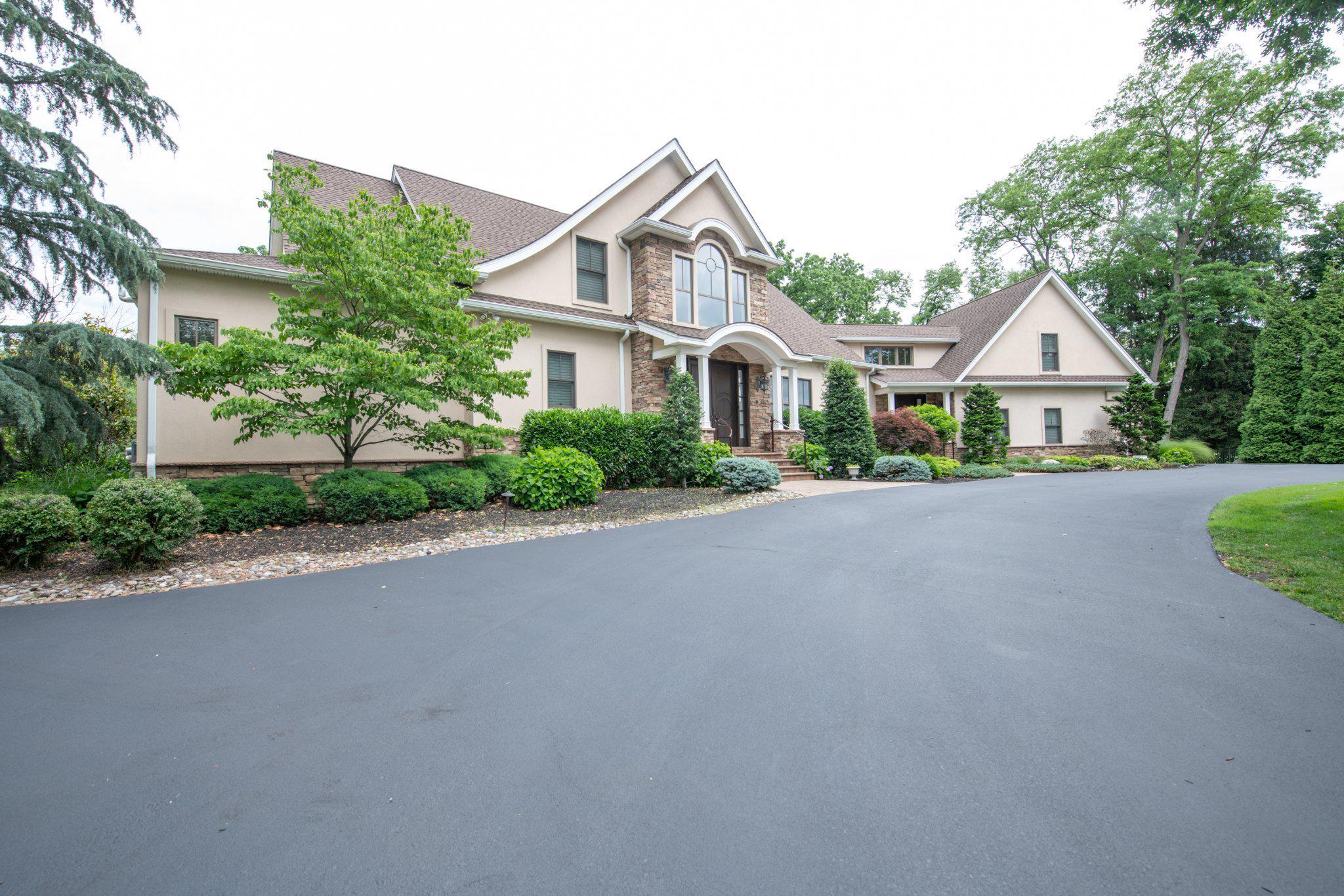 711 Moredon Road Jenkintown, PA 19046 - Photo 5 of 140