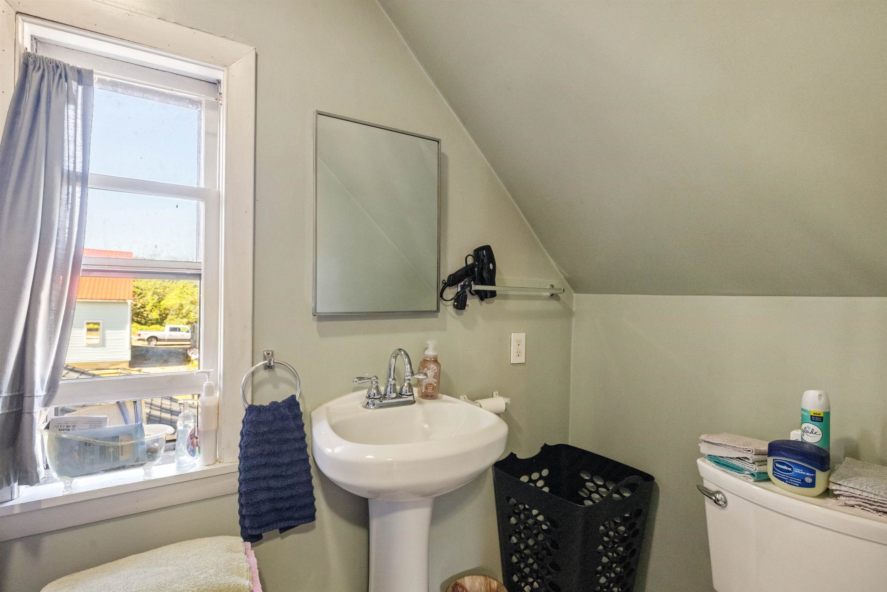 150 Victory Drive Franklin, NH 03235 - Photo 32 of 49