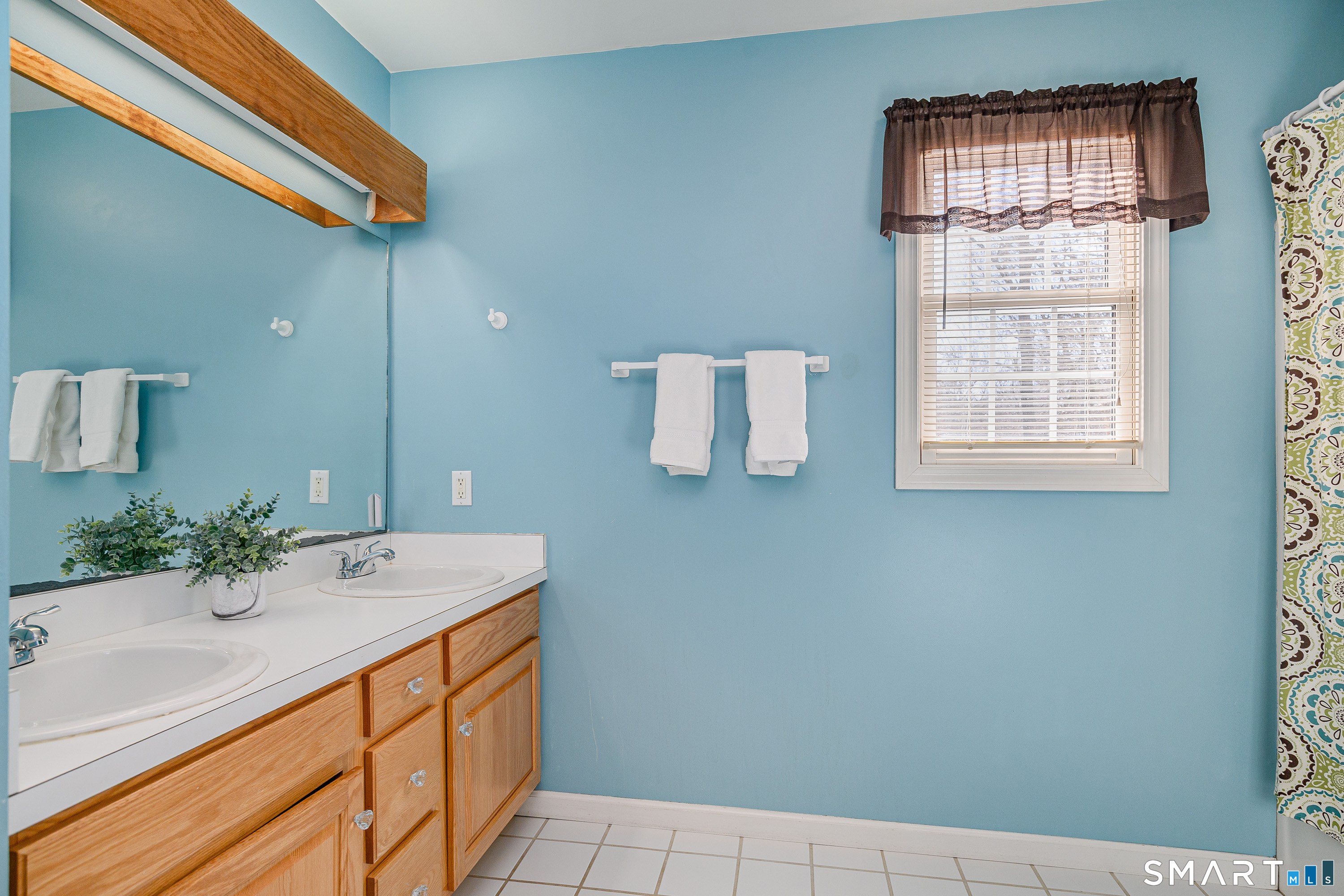 1 Owl Ridge Lane Newtown, CT 06482 - Photo 22 of 40