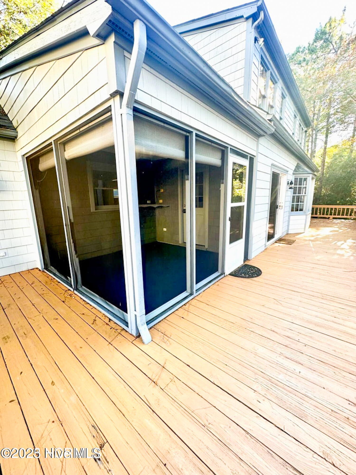 906 Point Court New Bern, NC 28560 - Photo 17 of 18 20231109000015166594000000-o