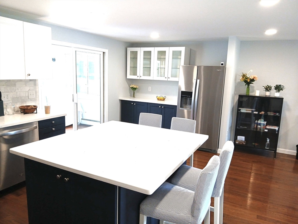 34 Priscilla Road Hopkinton, MA 01748 - Photo 4 of 18 Gallery Image 4