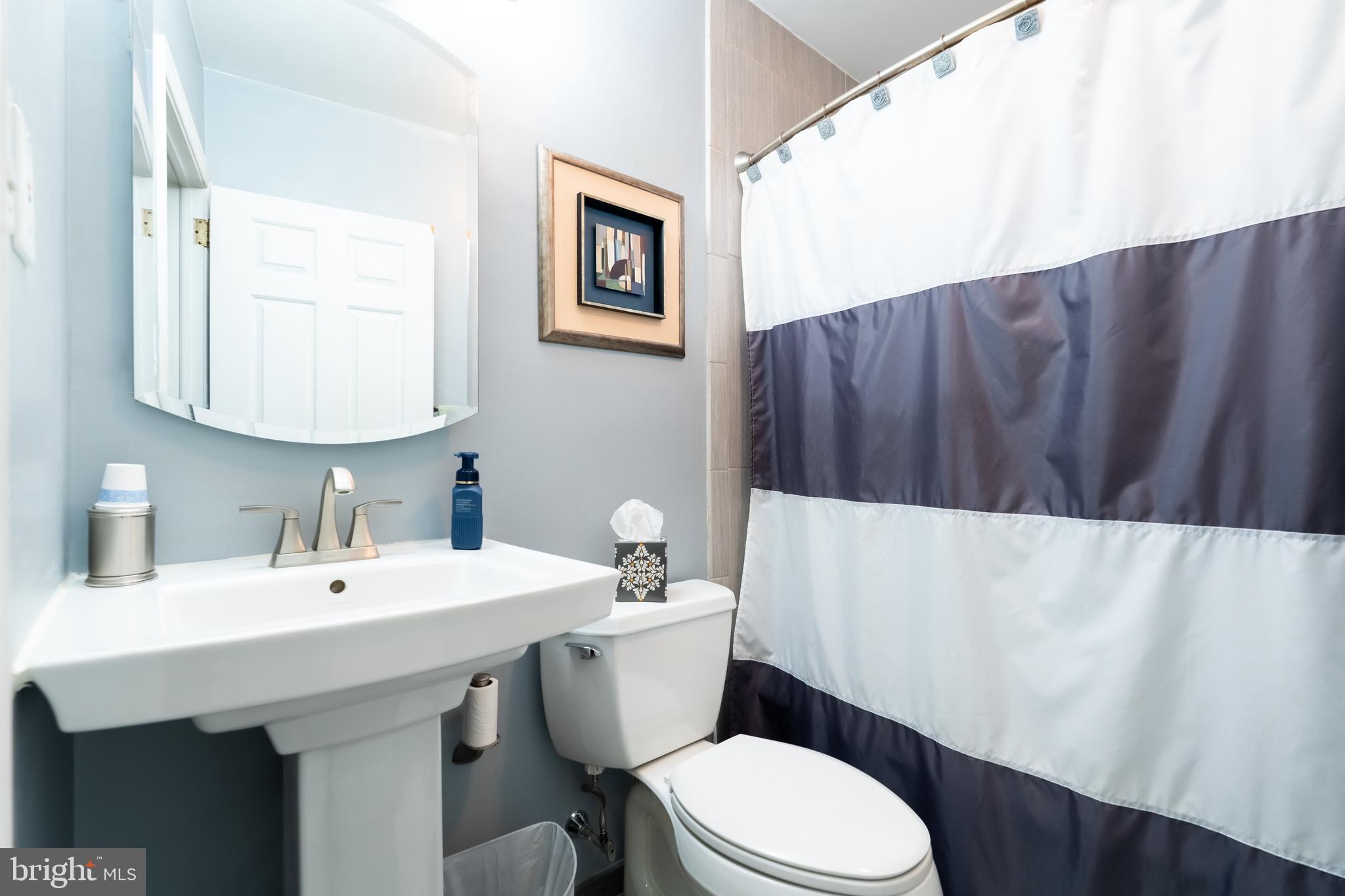 1567 Jarrettown Road Dresher, PA 19025 - Photo 25 of 31 Full Bathroom