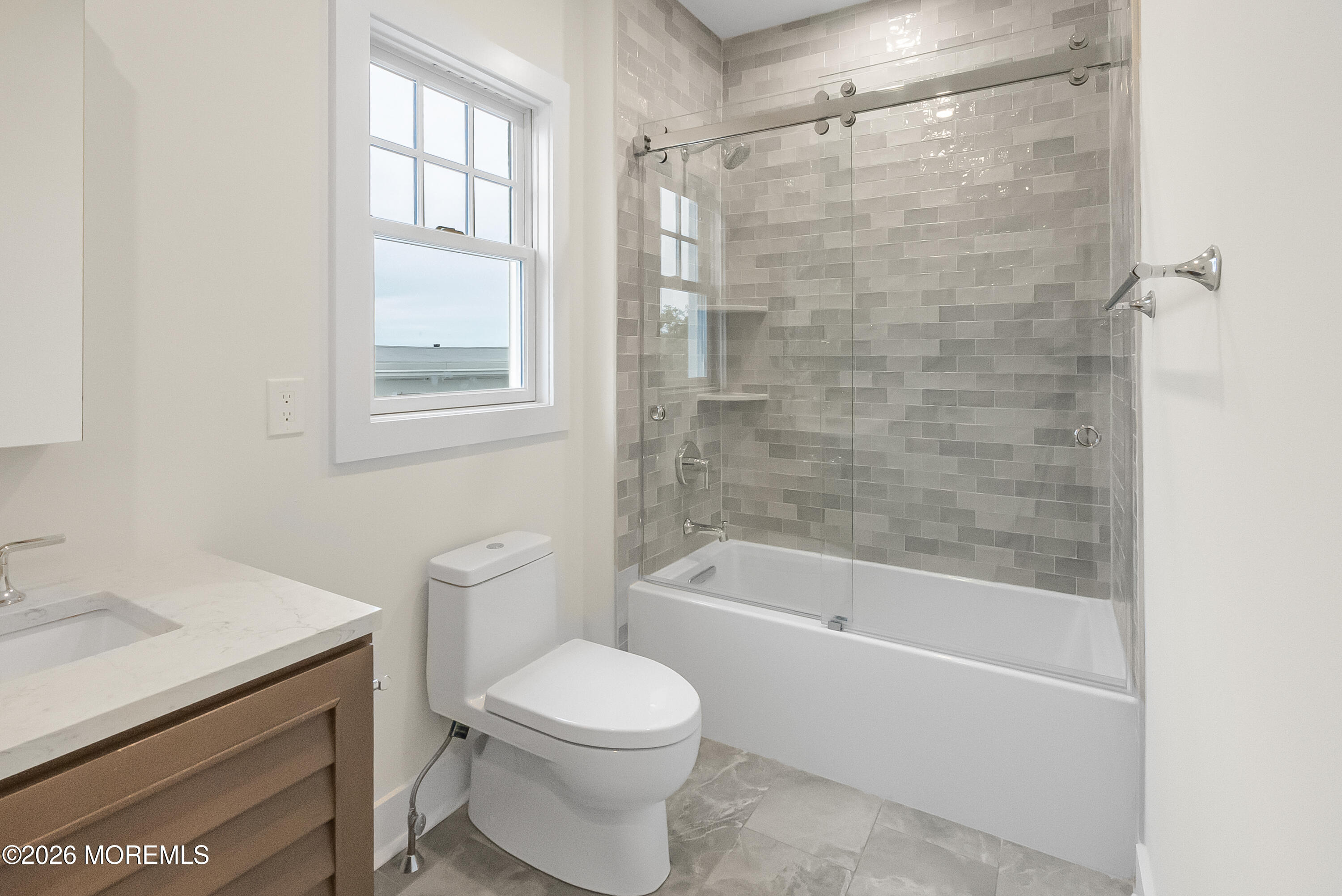 205 Edgemont Drive, Unit 3 Allenhurst, NJ 07711 - Photo 17 of 34 Full Bathroom