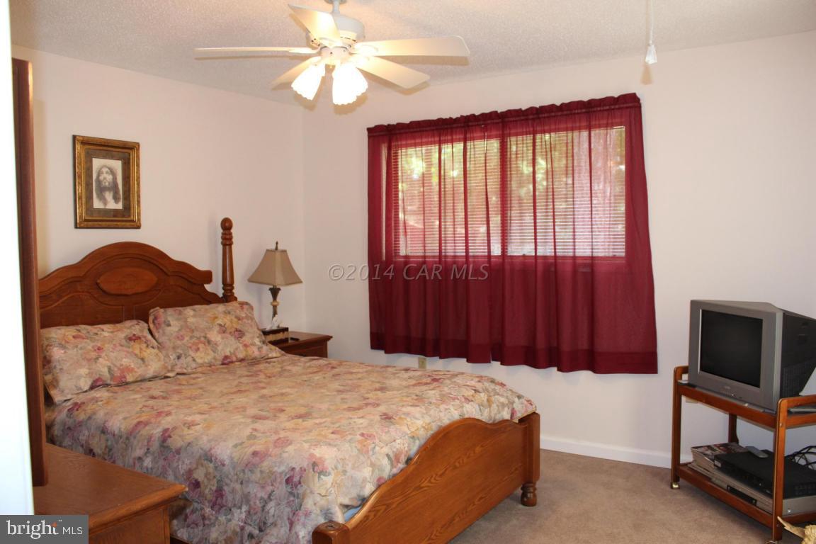 2 Sandyhook Road Ocean Pines, MD 21811 - Photo 10 of 28