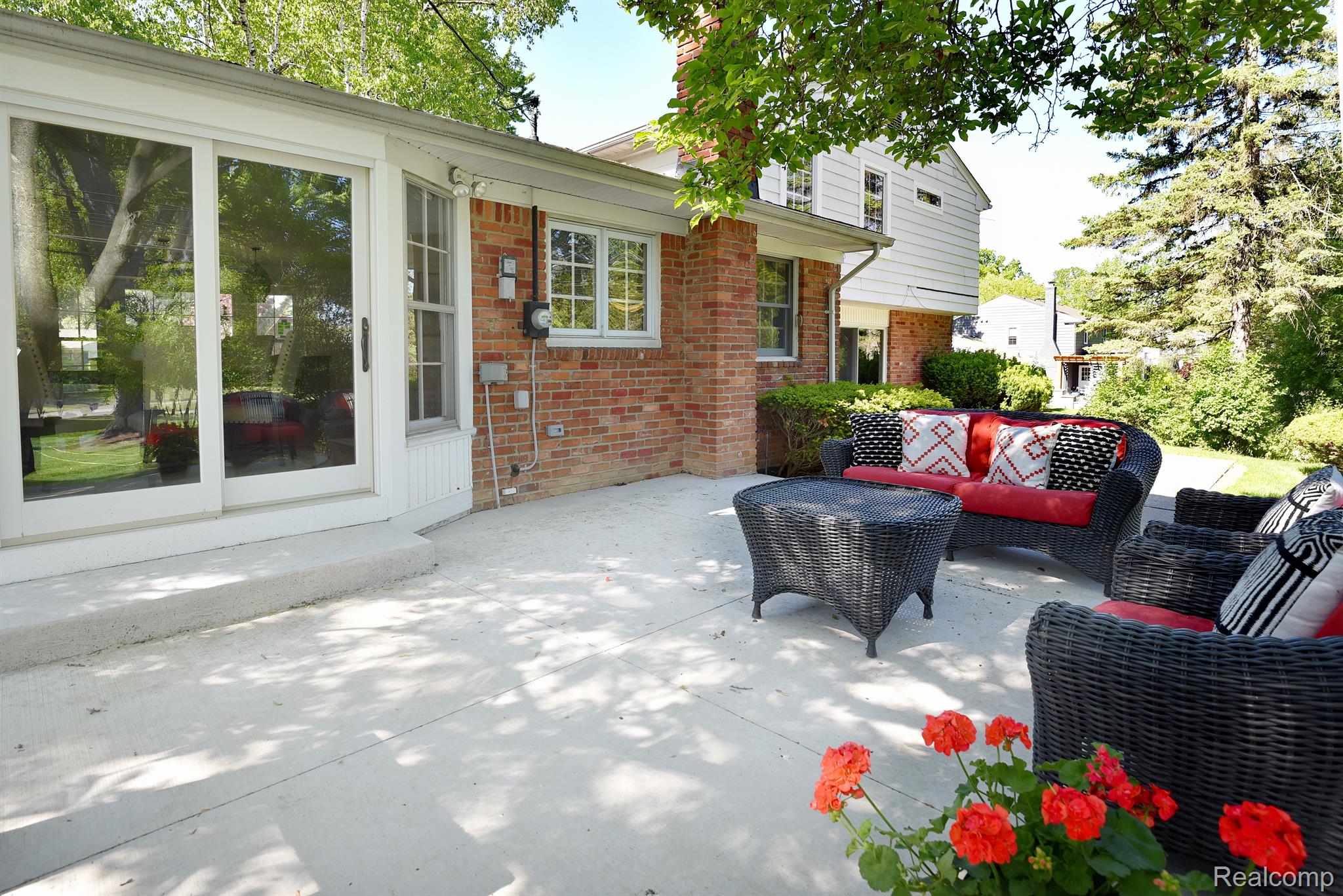 1654 Bracken Road Bloomfield Hills, MI 48302 - Photo 34 of 37 Gallery Image 34
