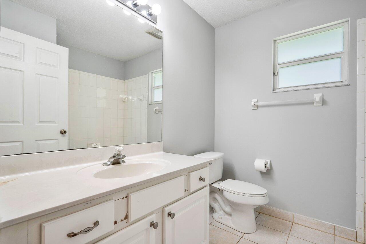 14918 97th Road North The Acreage, FL 33412 - Photo 30 of 57 025-1491897thRoadNorth-WestPalmBeach-FL-