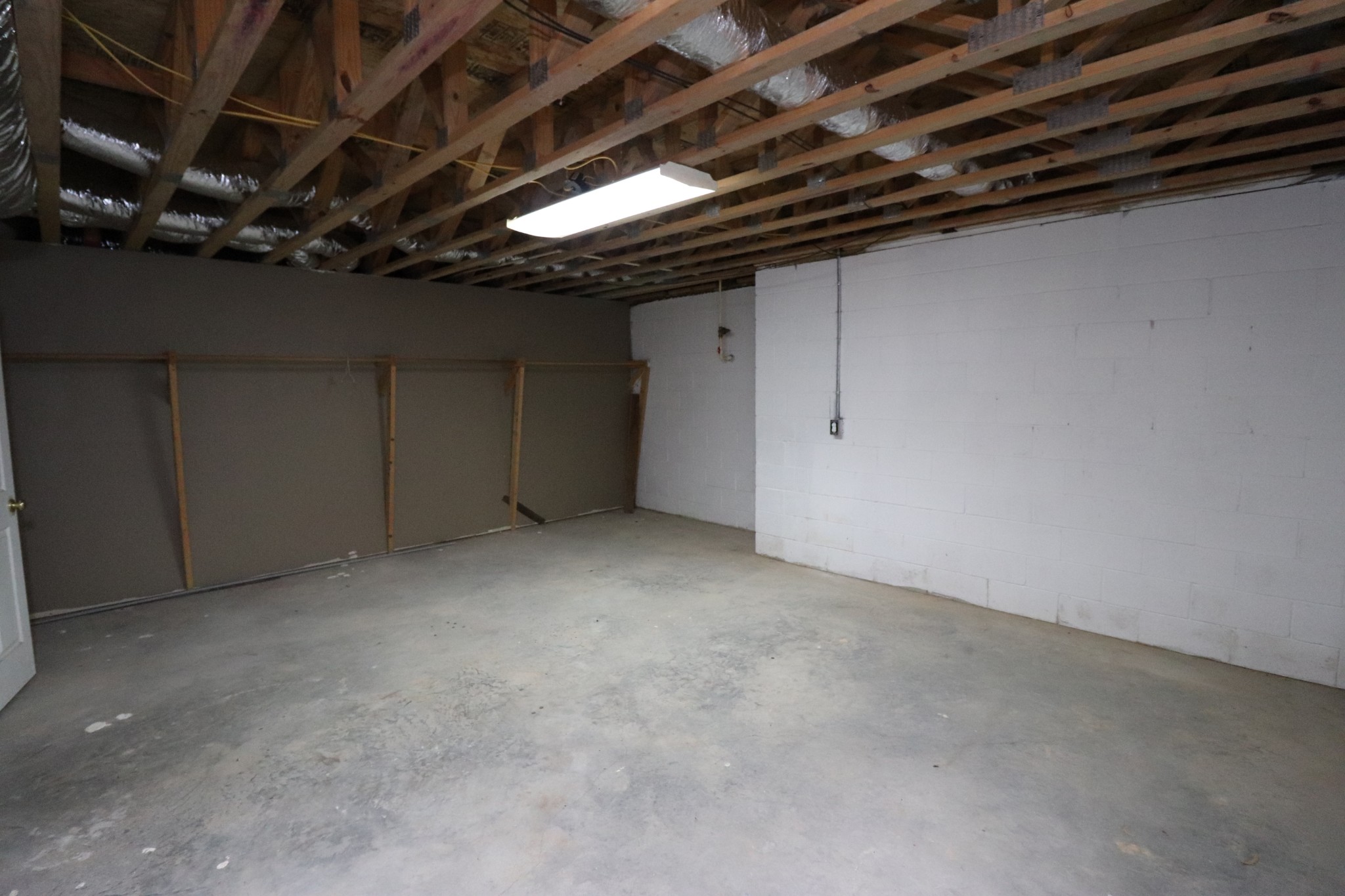 1180 Coleytown Road Lafayette, TN 37083 - Photo 32 of 42 a view of empty room